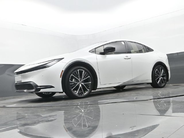 Used 2024 Toyota Prius Limited w/ Limited Premium Package FWD image 26