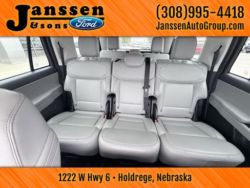Used 2025 Ford Expedition Max Active AWD/4WD image 31