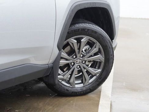 Certified 2024 Toyota RAV4 XLE Premium image 8