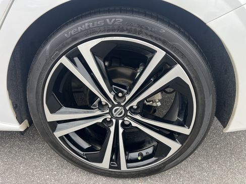 Certified 2021 Nissan Sentra SR image 10