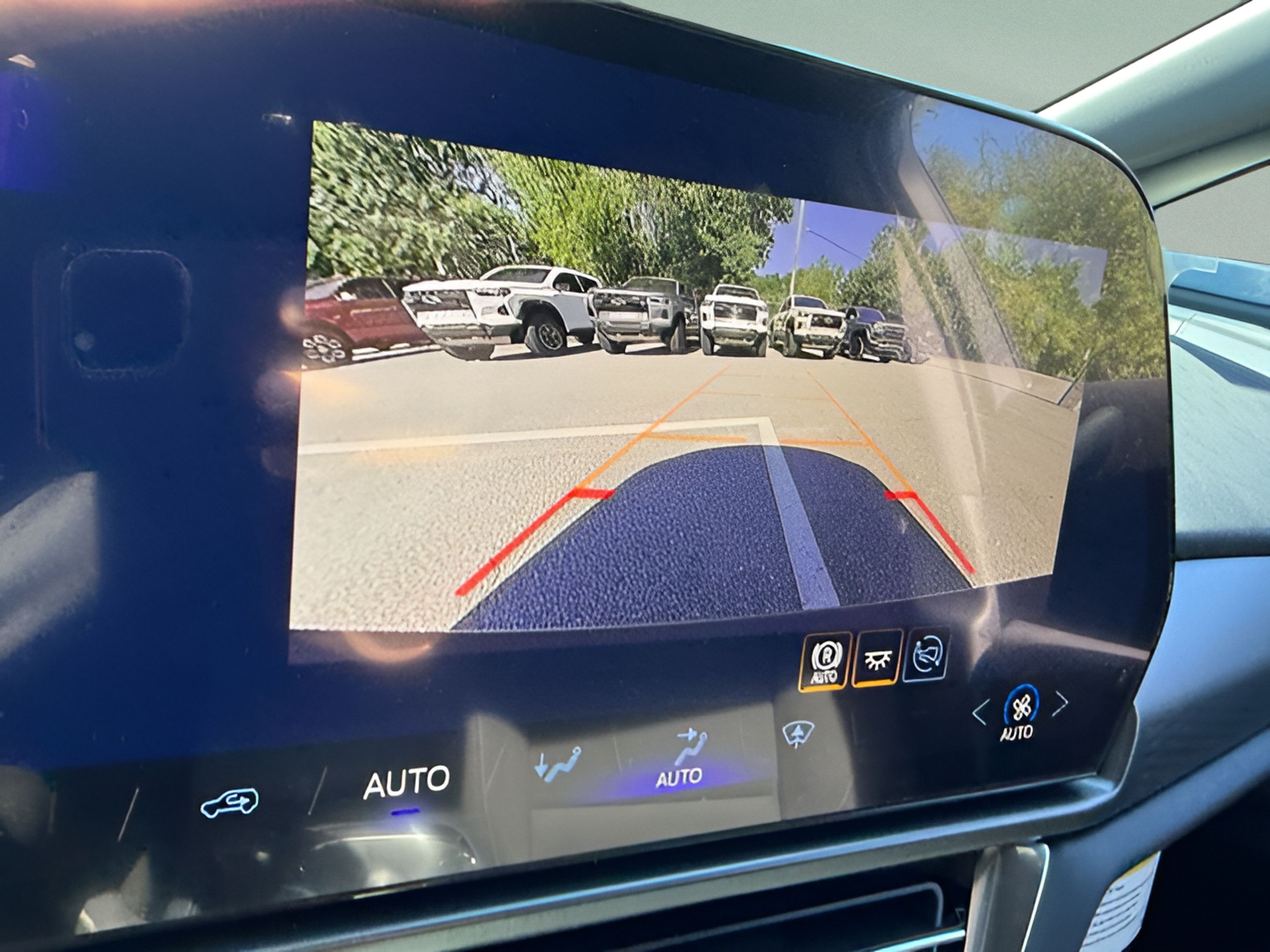 Used 2026 Chevrolet Equinox EV LT w/ Midnight Package FWD image 14