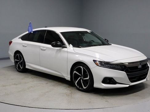 Used 2022 Honda Accord Sport image 1