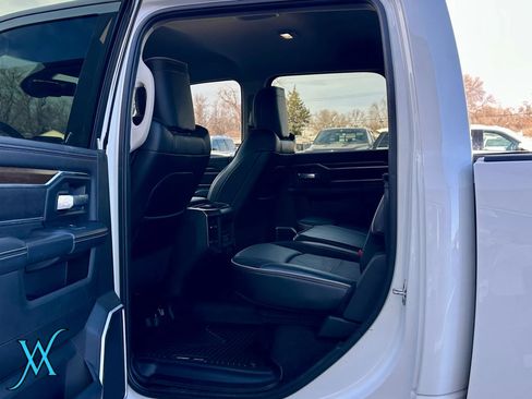Used 2023 RAM 2500 Laramie AWD/4WD image 22