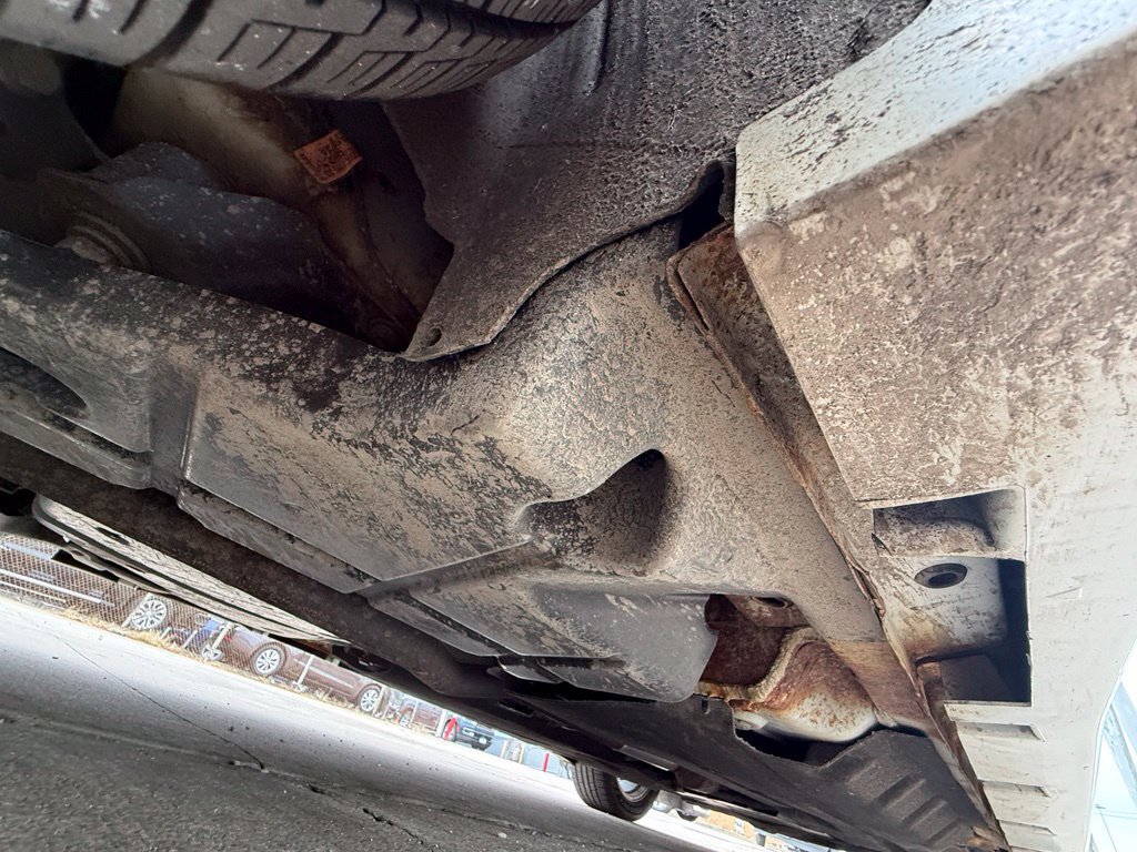 Used 2019 Ford Fusion SE FWD image 16