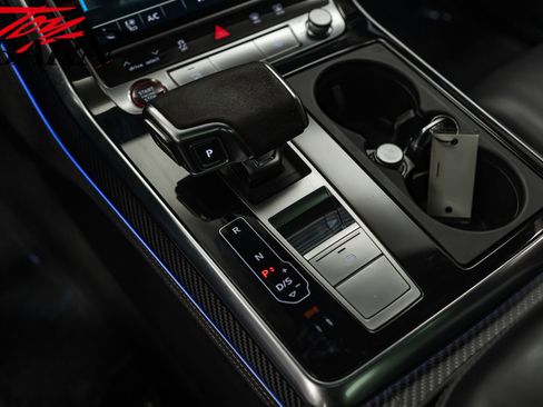 Used 2022 Audi RS Q8 image 41