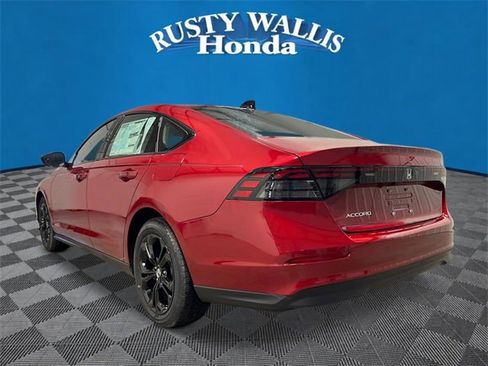 New 2025 Honda Accord SE image 5