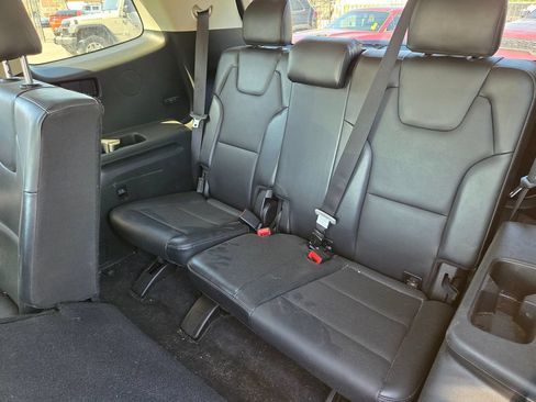 Used 2020 Kia Telluride LX FWD image 13