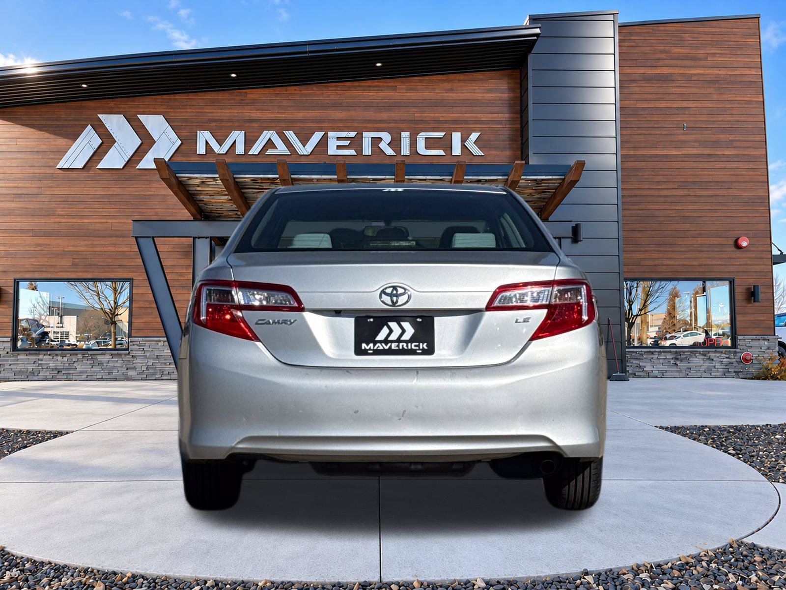 Used 2014 Toyota Camry LE FWD image 7