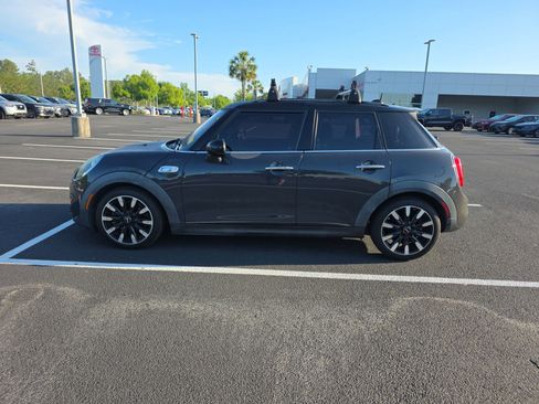 Used 2017 MINI Cooper S FWD image 9