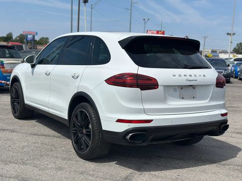 Used 2016 Porsche Cayenne AWD/4WD image 8