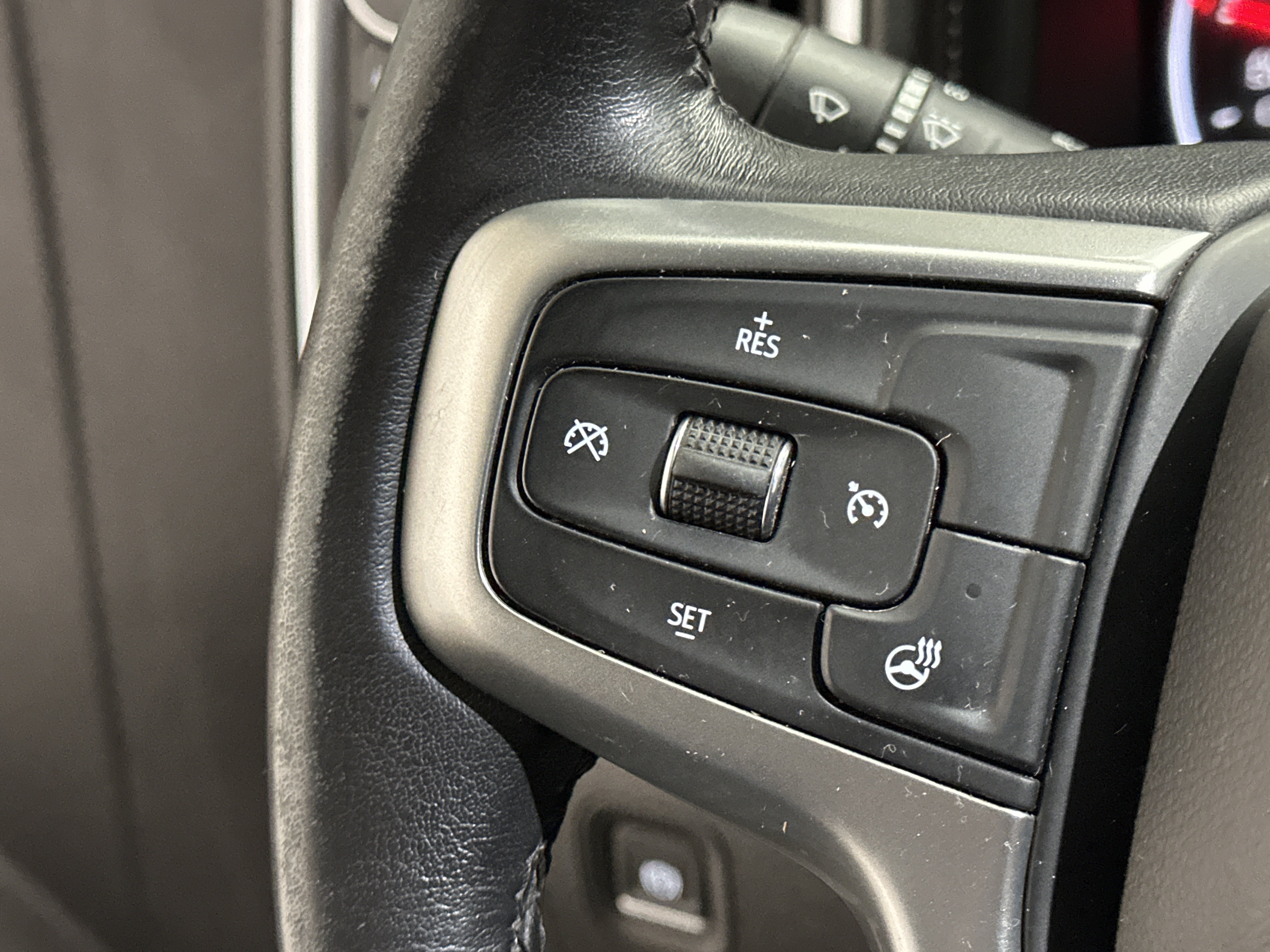 Used 2020 Chevrolet Silverado 1500 RST AWD/4WD image 27
