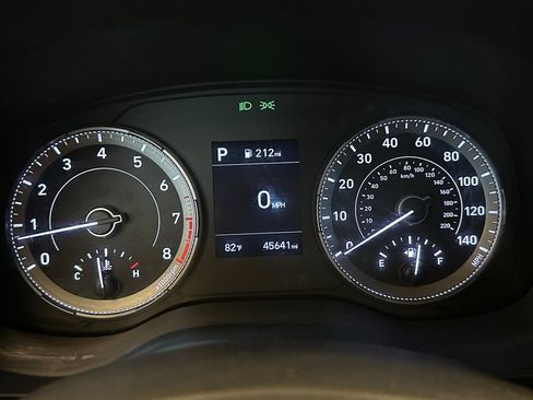 Used 2021 Hyundai Venue SEL w/ Cargo Package FWD image 10