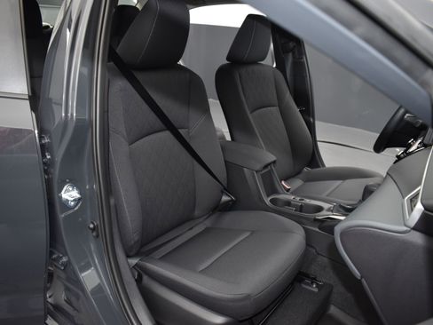 Used 2025 Toyota Corolla LE image 27