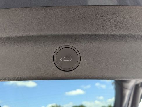 Used 2023 Tesla Model Y Performance AWD/4WD image 22
