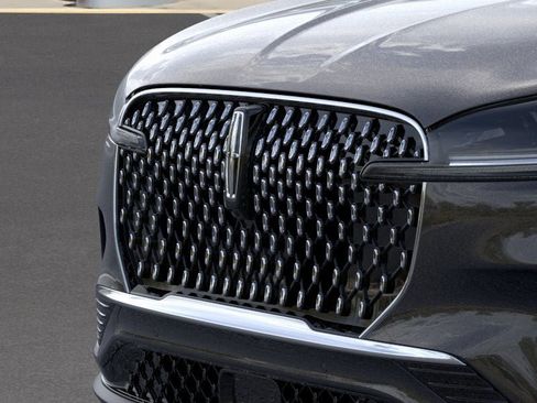New 2026 Lincoln Aviator AWD image 17
