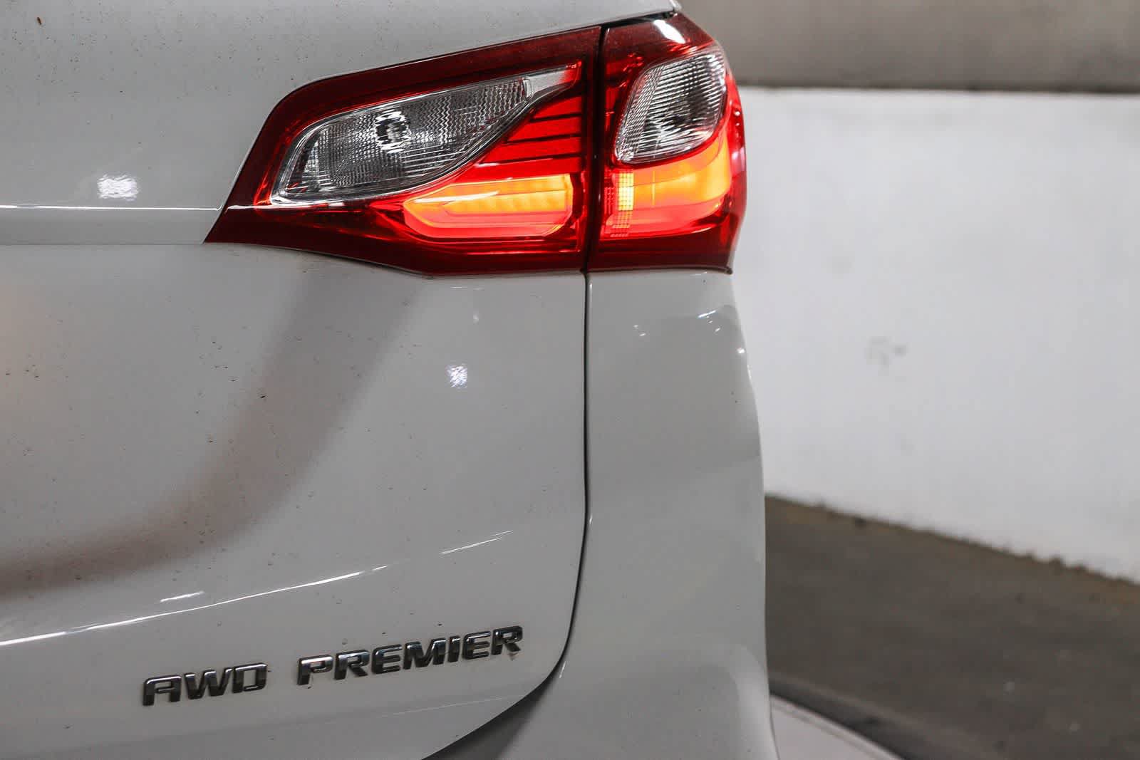 Used 2019 Chevrolet Equinox Premier AWD/4WD image 12