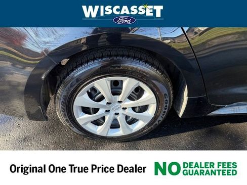 Used 2023 Toyota Corolla LE image 22