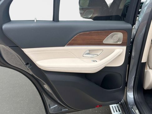 New 2026 Mercedes-Benz GLE 450 4MATIC image 12
