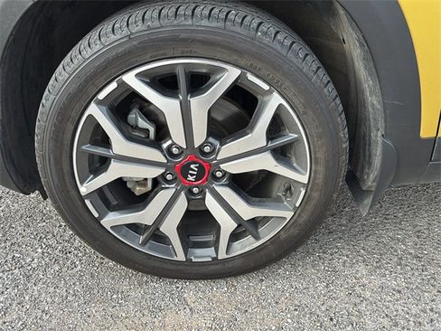 Used 2021 Kia Seltos SX image 18