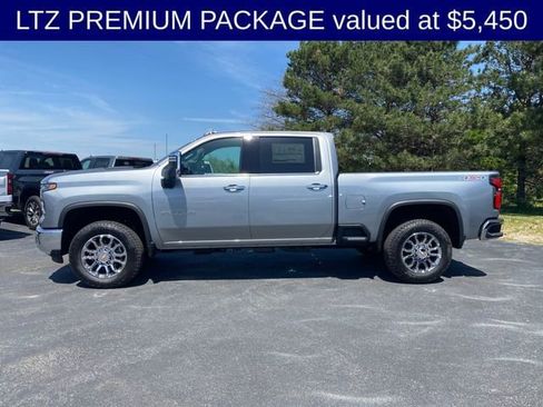 New 2026 Chevrolet Silverado 2500 LTZ w/ LTZ Premium Package AWD/4WD image 2