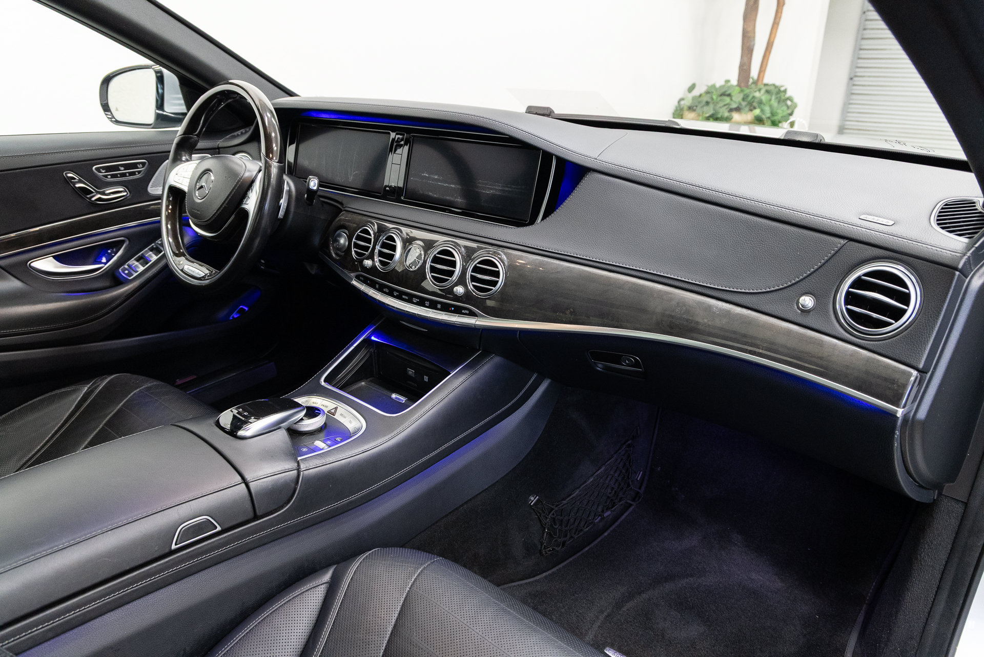 Used 2016 Mercedes-Benz S 550 Sedan image 13