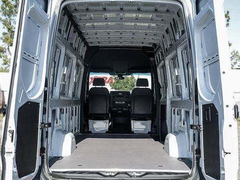 New 2025 Mercedes-Benz Sprinter 2500 image 26