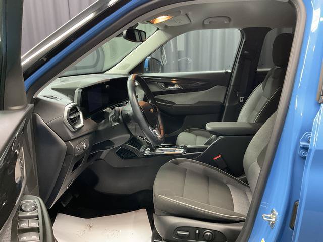 Used 2024 Chevrolet TrailBlazer LT w/ Convenience Package AWD/4WD image 7
