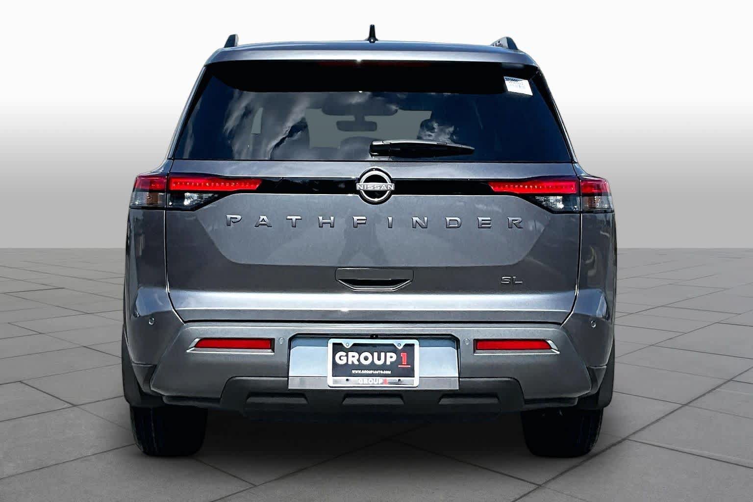 New 2026 Nissan Pathfinder SL FWD image 4