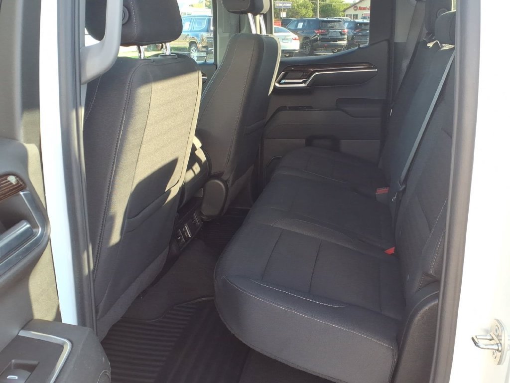 Used 2024 GMC Sierra 1500 Elevation AWD/4WD image 9