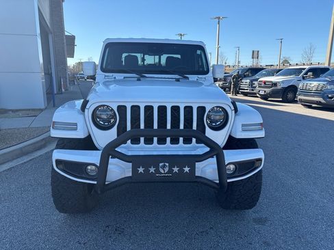 Used 2022 Jeep Gladiator Overland image 8