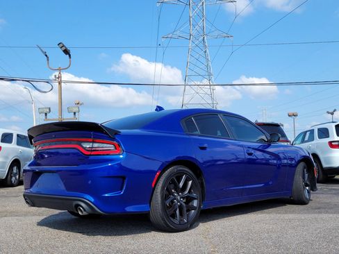 Used 2022 Dodge Charger GT w/ Blacktop Package RWD image 11