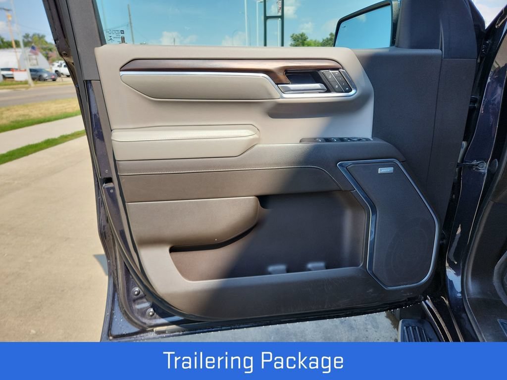 Certified 2022 GMC Sierra 1500 SLT w/ SLT Premium Plus Package AWD/4WD image 17