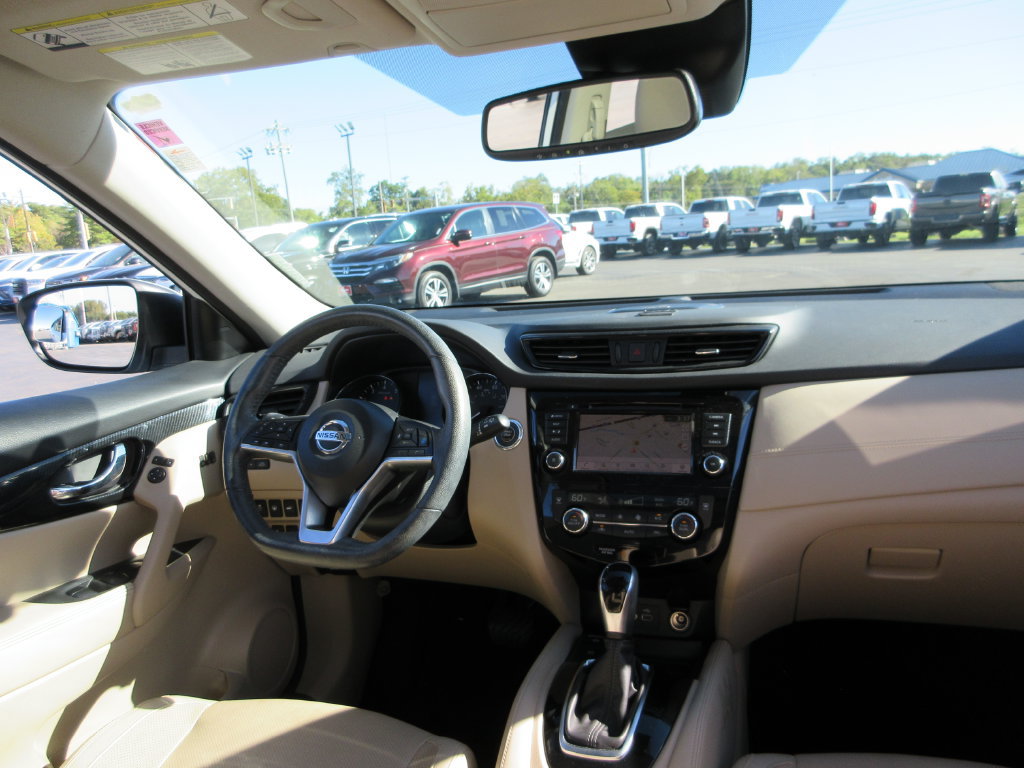 Used 2020 Nissan Rogue SL w/ Premium Package AWD/4WD image 24