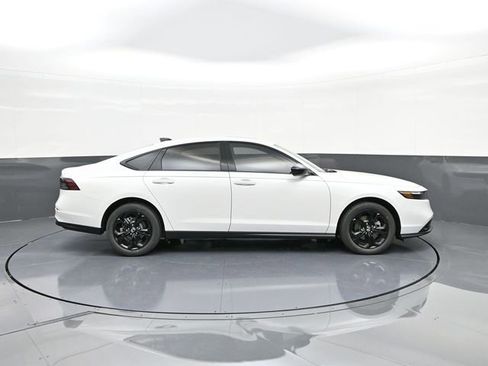 New 2025 Honda Accord SE image 20