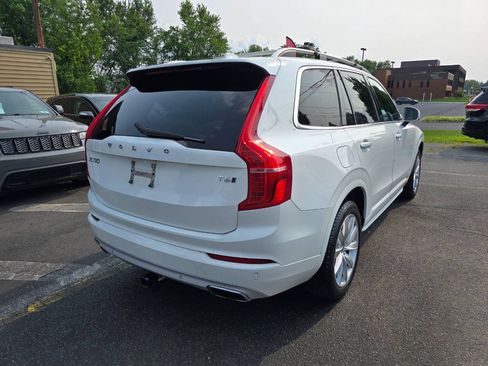 Used 2017 Volvo XC90 T6 Momentum w/ Vision Package AWD/4WD image 3