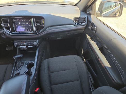 Used 2023 Dodge Durango GT image 23