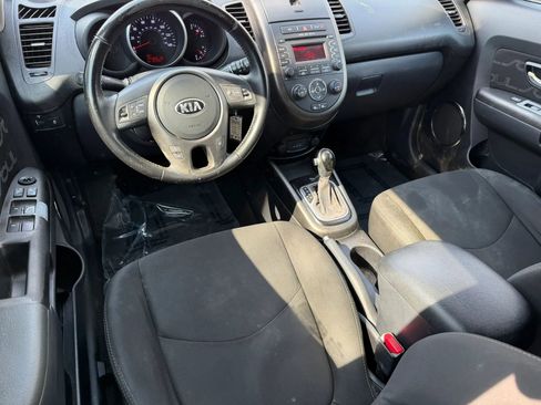 Used 2013 Kia Soul + image 20