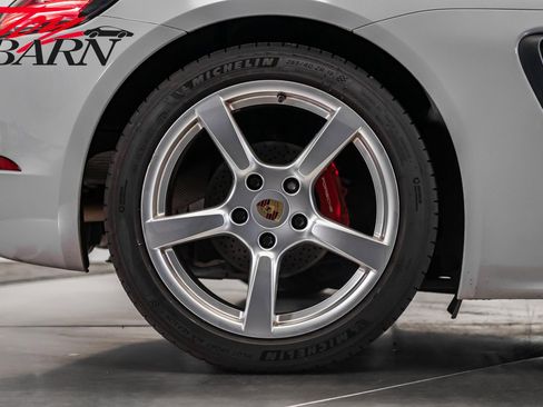 Used 2018 Porsche 718 Cayman S image 16