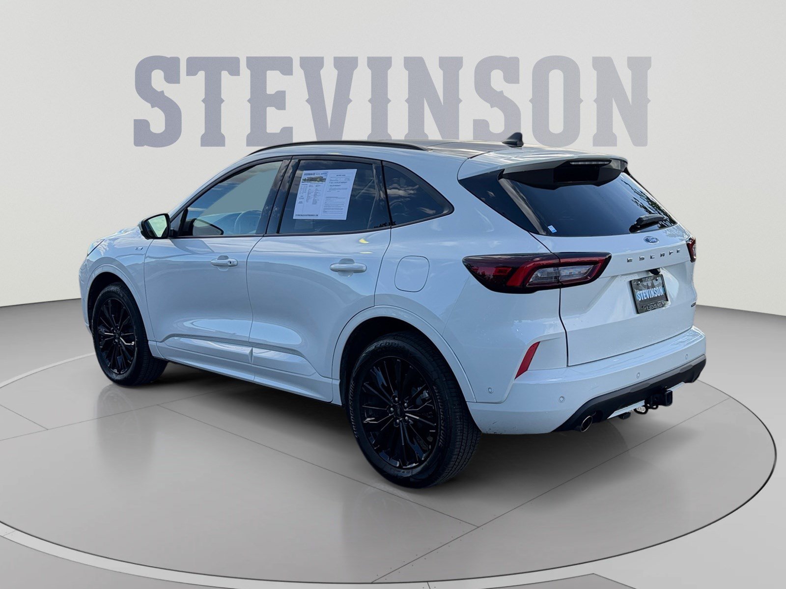 Used 2024 Ford Escape ST-Line Elite w/ Premium Technology Package AWD/4WD image 3