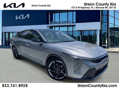 New 2026 Kia K4 GT-Line w/ GT-Line Sunroof Package FWD image 1
