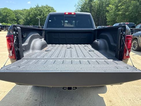 New 2026 RAM 2500 Big Horn AWD/4WD image 22