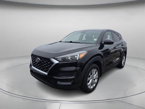 Used 2021 Hyundai Tucson SE image 3