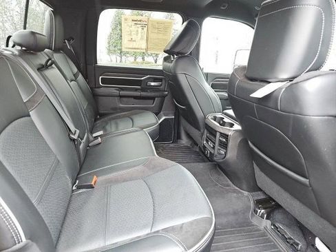 Used 2025 RAM 2500 Laramie AWD/4WD image 15