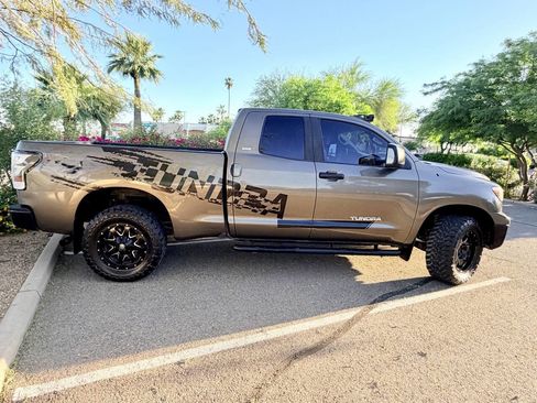 Used 2010 Toyota Tundra 2WD Double Cab image 5