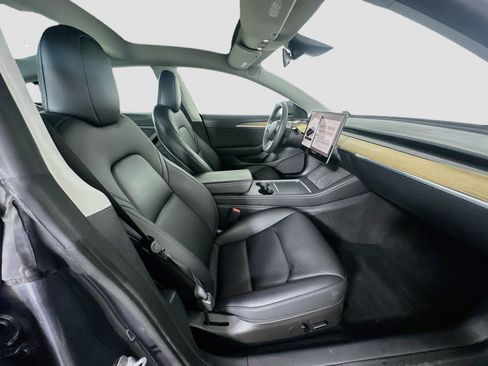 Used 2023 Tesla Model 3 Standard Range RWD image 31