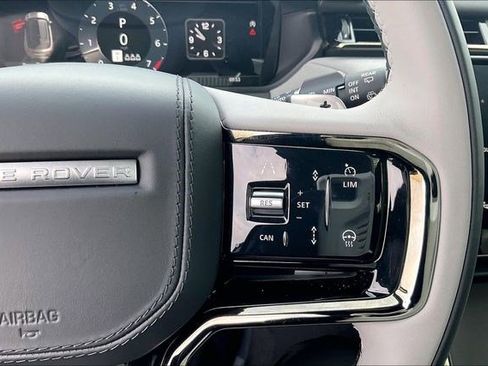 Used 2026 Land Rover Range Rover Velar Dynamic SE image 23