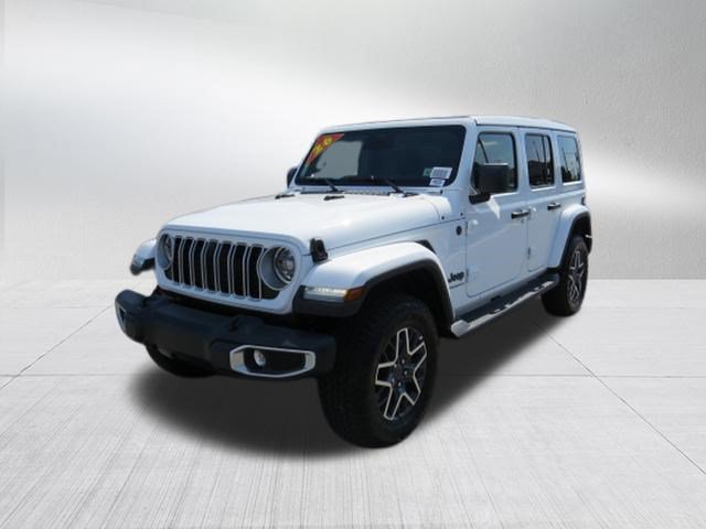New 2026 Jeep Wrangler Unlimited Sahara AWD/4WD image 7