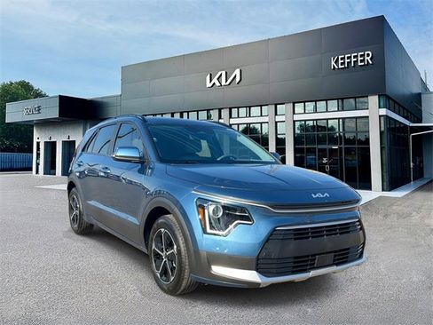 Certified 2025 Kia Niro EX image 2