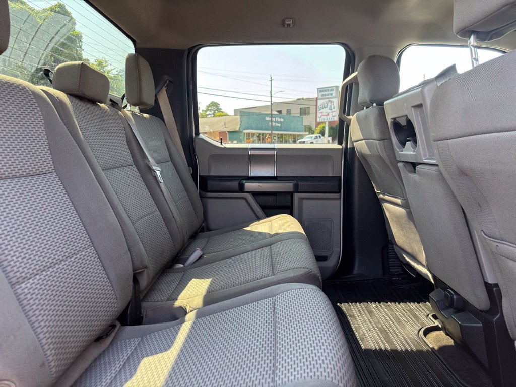 Used 2017 Ford F250 XLT w/ XLT Premium Package AWD/4WD image 28