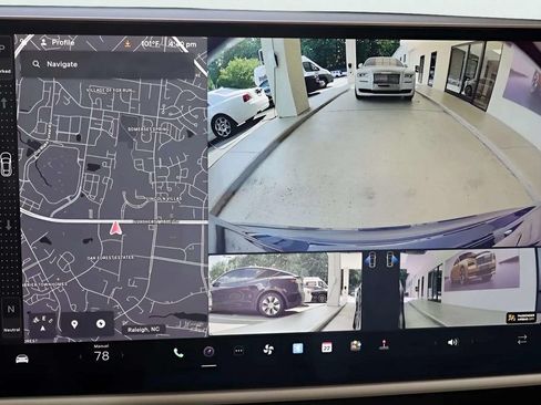 Used 2022 Tesla Model S AWD/4WD image 21